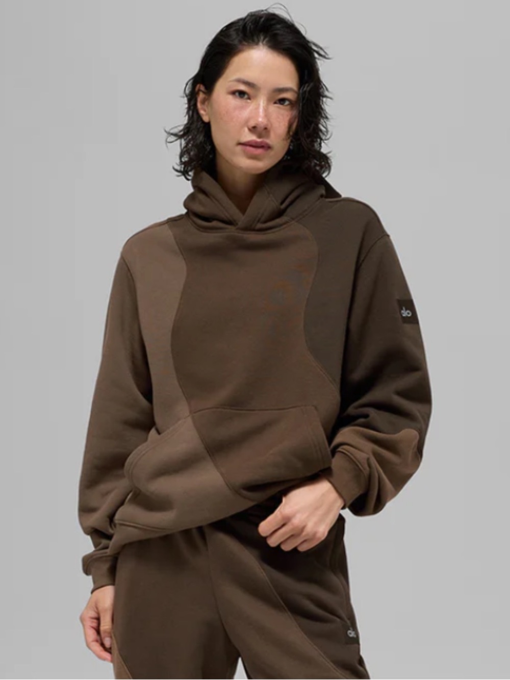 ALO yoga Make Waves Hoodie in ESPRESSO